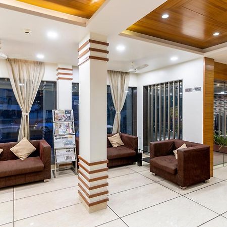 Hotel Ashish Ахмедабад Экстерьер фото