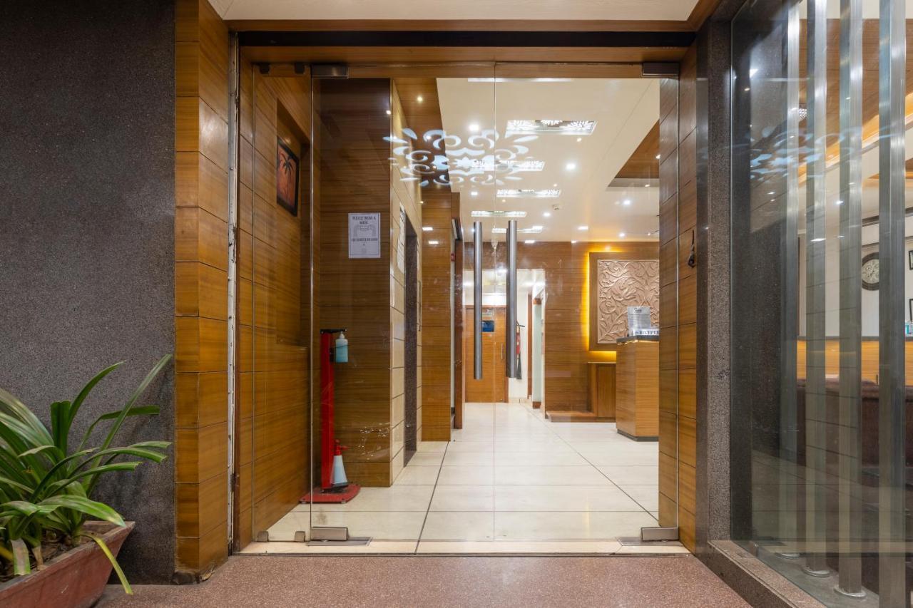 Hotel Ashish Ахмедабад Экстерьер фото