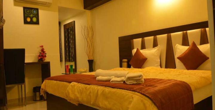 Hotel Ashish Ахмедабад Экстерьер фото