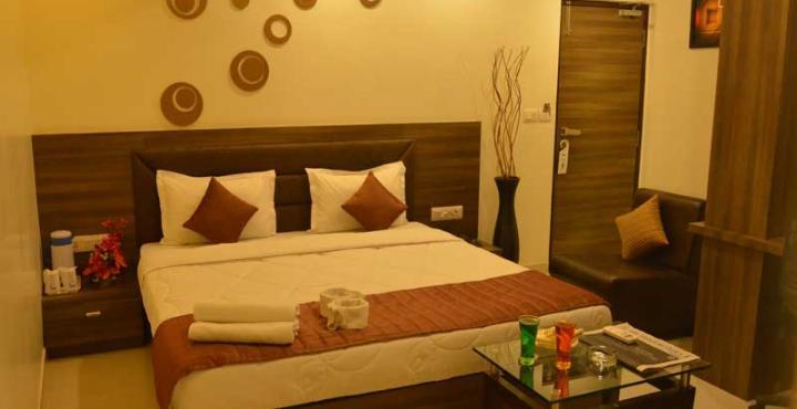 Hotel Ashish Ахмедабад Экстерьер фото